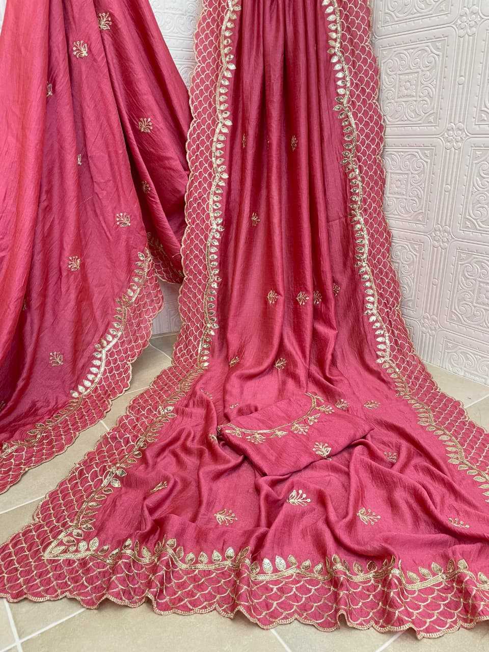 Calviarc Aabha Vichitra Silk Embroidered Saree with Sequin Thread Work