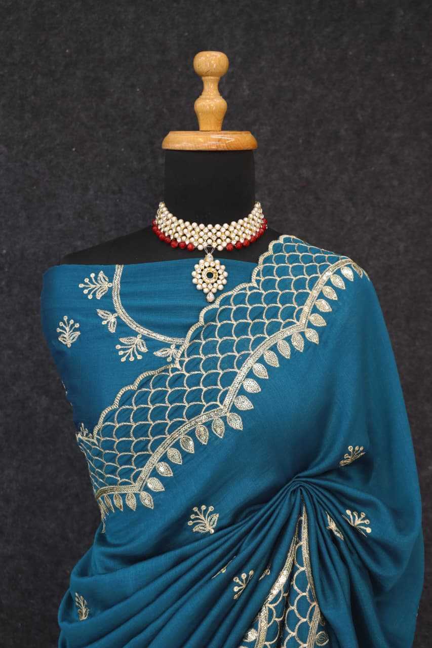 Calviarc Aabha Vichitra Silk Embroidered Saree with Sequin Thread Work