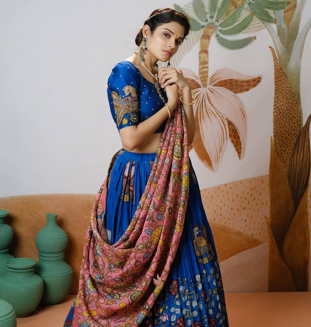 Calviarc Neel Kalamkari – Printed Chinon Lehenga Set with Dupatta