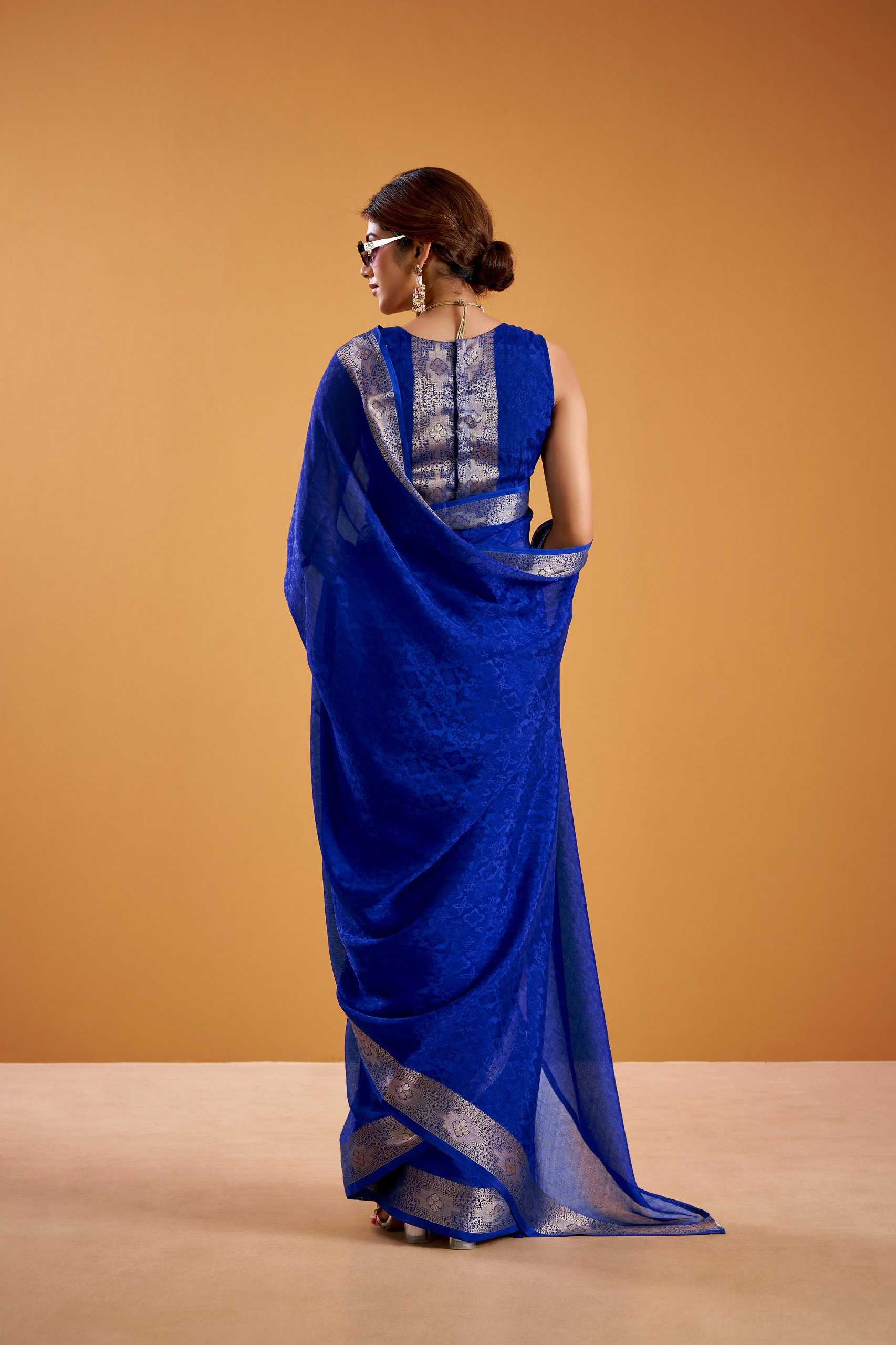 Calviarc Zariya Shimmer Ready-to-Wear Saree with Zari Border