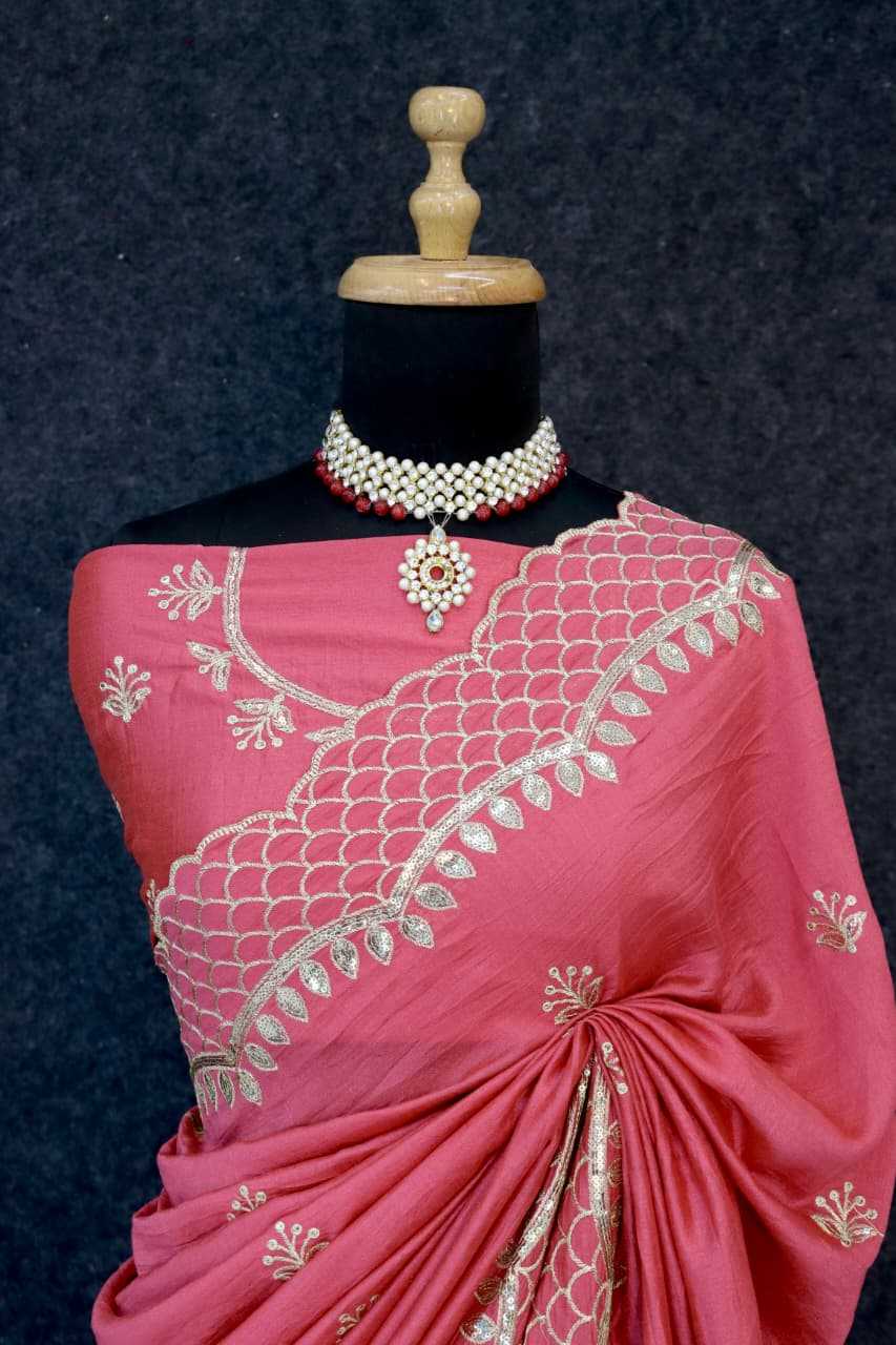 Calviarc Aabha Vichitra Silk Embroidered Saree with Sequin Thread Work