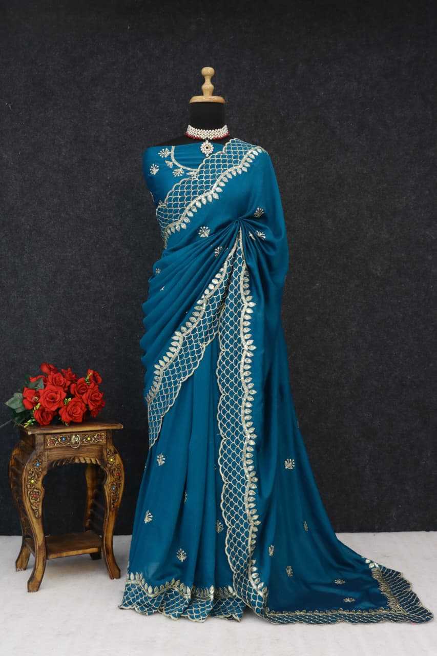 Calviarc Aabha Vichitra Silk Embroidered Saree with Sequin Thread Work